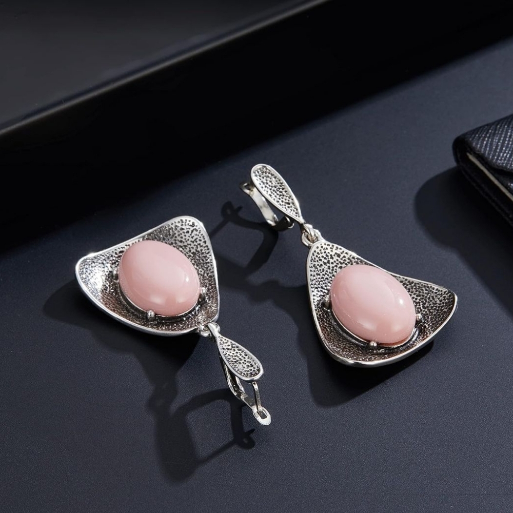 Medieval Triangle Pink Agate Set - image 8